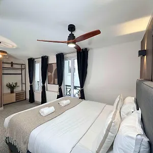 https://833-porte-de-versailles-lovely-apartment.fr-paris.fr